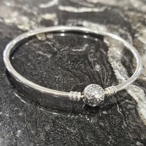 PANDORA Moments Sterling Silver Bangle No. 590713 Size 7.5